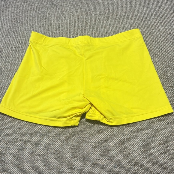 Climalite size medium yellow shorts - Picture 3 of 3